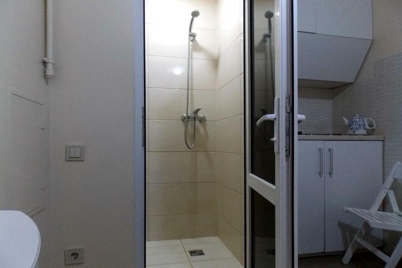 Compact Studio In The City Center Apartment Lviv Bagian luar foto